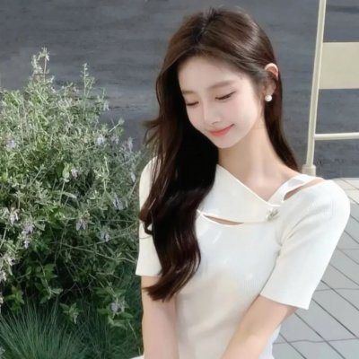 悲怜上帝的小女儿 高清海报