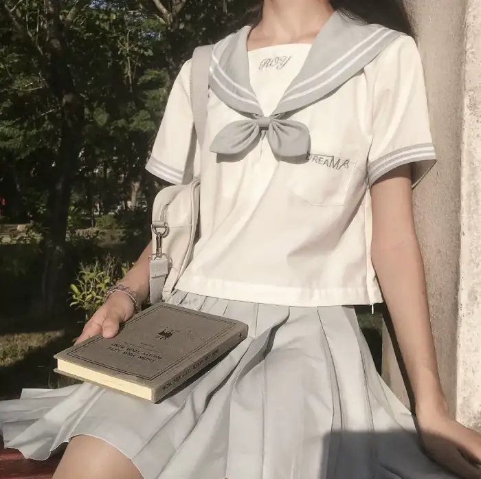 不要见怪 高清海报